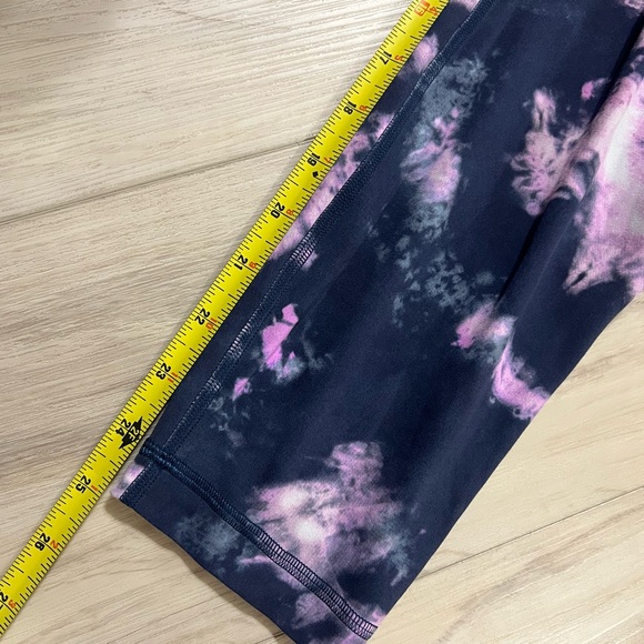 Lululemon Align High-Rise 25” leggings Circulate Tie Dye Mineral Blue size 12 - Picture 4 of 7